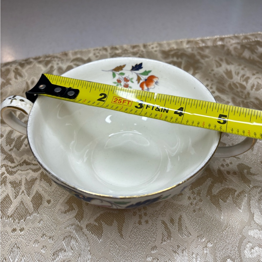 Vintage Two-Handled bowl - Picture 7 of 7